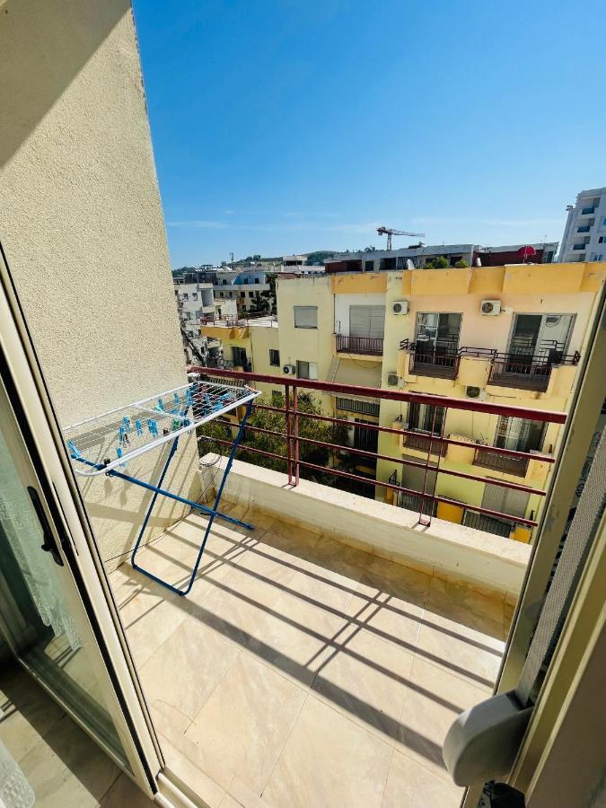 Apartment Duplex *